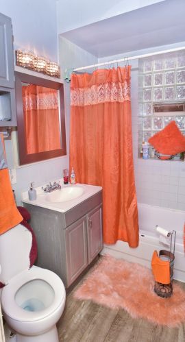 8034 Harvard Ave, Chicago IL 60628-6509 exterior