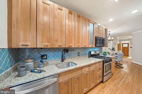 1668 Kramer St, Washington, DC 20002-4559