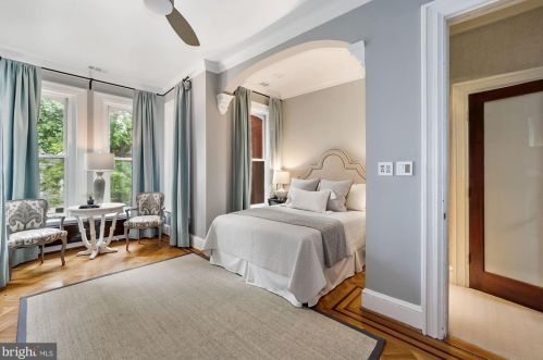 1406 Swann St, Washington DC  20009-3904 exterior