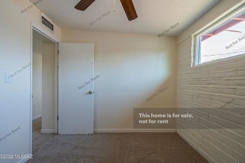 8217 19th St, Tucson AZ  85710-5915 exterior