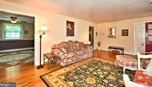 613 Chestnut St, Limerick PA 19468-2115 exterior