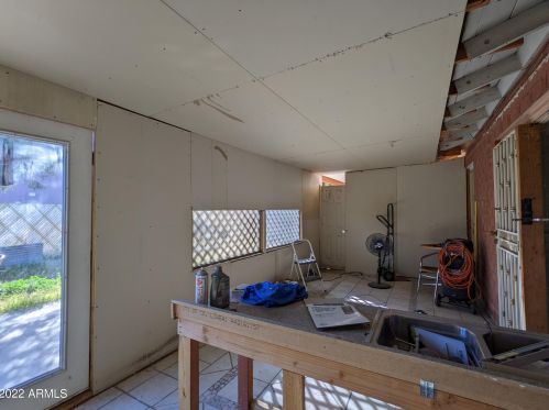 4225 Cavalier Dr, Phoenix AZ 85017-1727 exterior