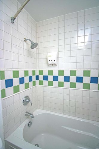 1242 Hyannis Dr, Saint Louis MO 63146-4639 exterior