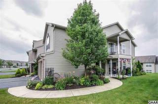 299 Thrush Dr, Hummelstown, PA 17036-8835