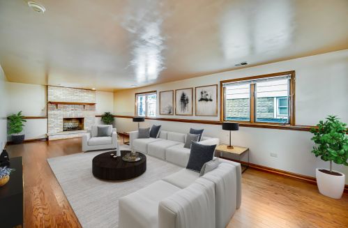 5303 Ridgeway Ave, Chicago IL 60659-1116 exterior