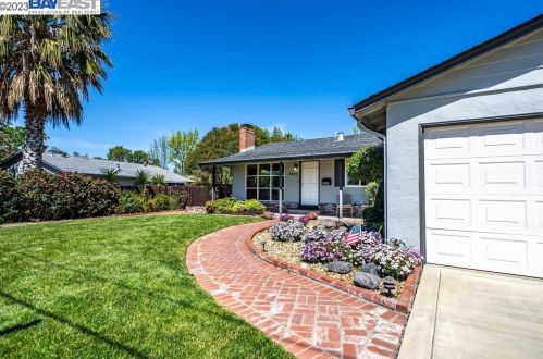 5529 Montana Dr, Concord, CA 94521-4127