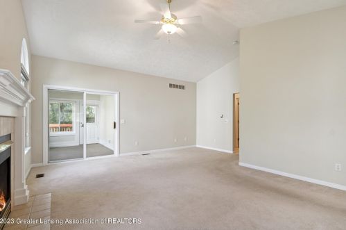 2968 Marfitt Rd, East Lansing MI 48823-6355 exterior