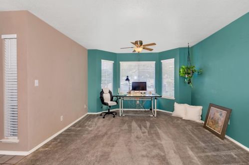 922 Springer Dr, Turlock CA 95382-0273 exterior