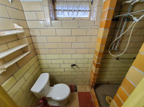 7100 Hope Ave, Milwaukee WI 53216-1058 exterior