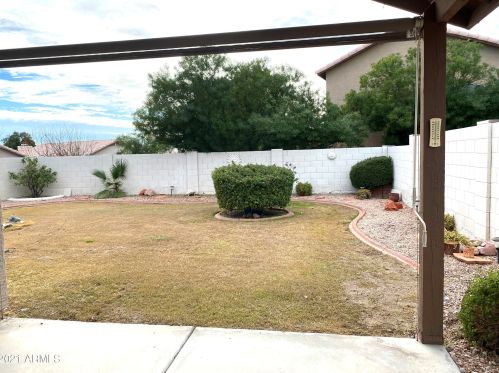 17420 2nd Ave, Phoenix AZ  85023-6573 exterior