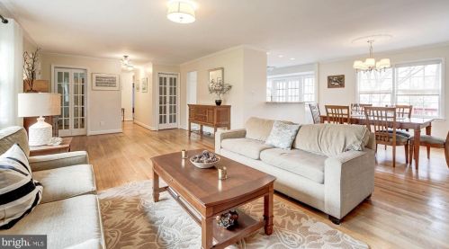 6184 Hardy Dr, Mc Lean VA  22101-3111 exterior