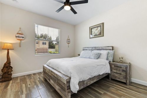 881 Bent Creek Dr, Fort Pierce FL  34947-1326 exterior