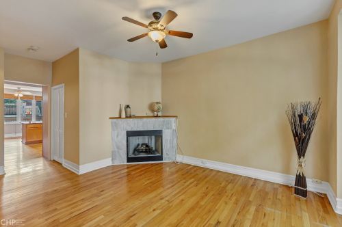 2631 Ashland Ave, Chicago, IL 60614-1101