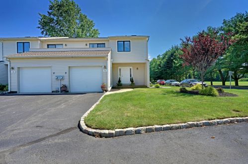 16 Park Meadow Ln, West Long Branch NJ  07764-1279 exterior