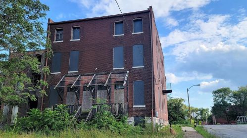 1221 Hebert St, Saint Louis MO 63107-3810 exterior