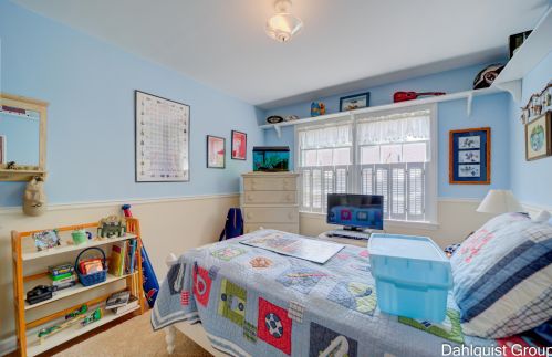 806 Moulton Ave, Meskegon MI 49445-2921 exterior