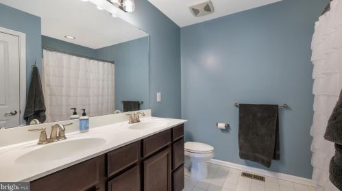 65 Plymouth Dr, Limerick PA 19468-2871 exterior