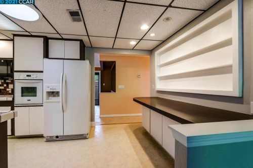 790 Charlton Dr, Concord CA 94523-3551 exterior