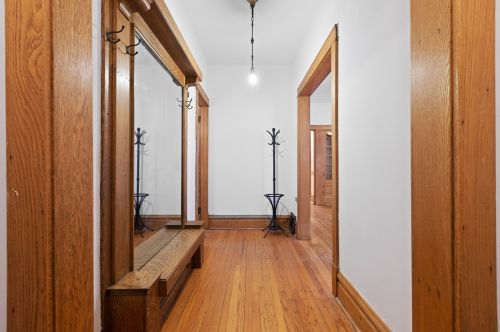 2625 Mozart St, Chicago, IL 60647-1739