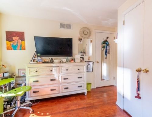 1021 Jefferson Ave, Rahway NJ 07065-2721 exterior