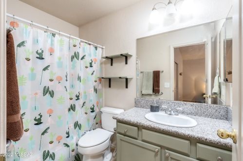 6476 David Dr, Tucson AZ 85730-1813 exterior