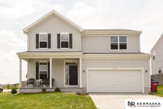 6401 Elmhurst Dr, Omaha NE  68157-2193 exterior