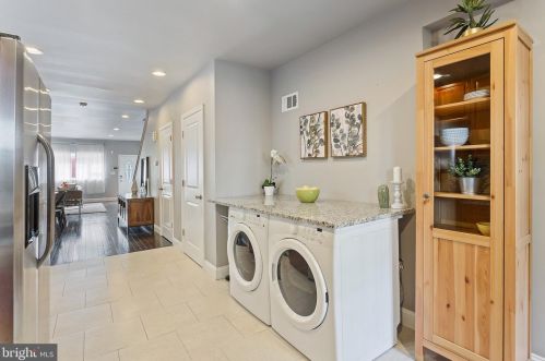 1312 17 St, Philadelphia PA 19121-5024 exterior