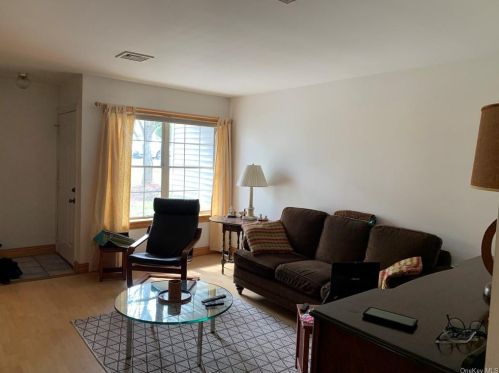 32 Jimal Dr, Middletown NY 10940-3650 exterior