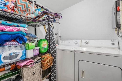 1910 98th Ave, Tampa FL  33612-8354 exterior