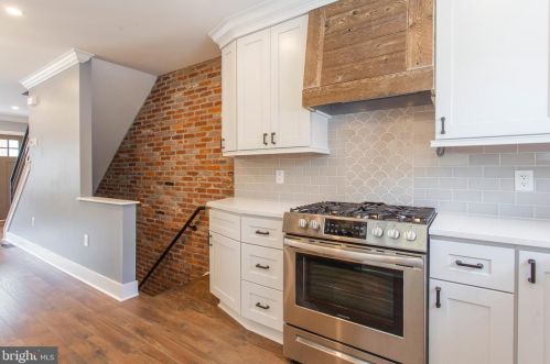 2935 16 St, Philadelphia PA 19132-2226 exterior