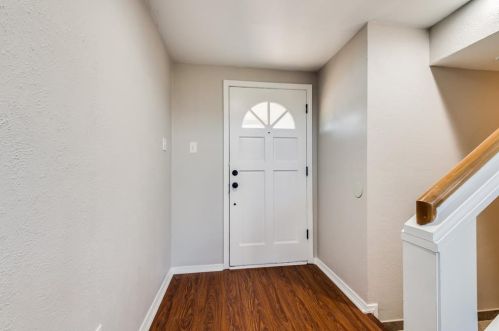 934 Canal St, Irving TX  75063-4690 exterior