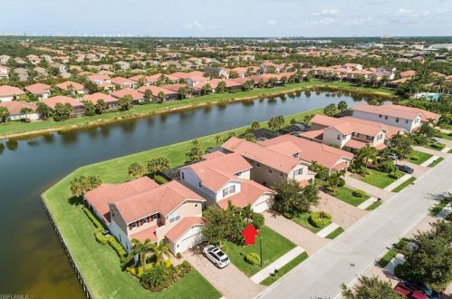 13411 Kent St, Naples FL 34109-3890 exterior