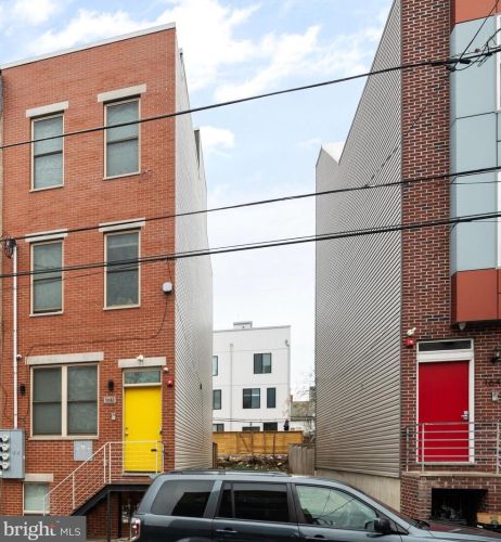 1642 Marshall St, Philadelphia PA 19120-3739 exterior