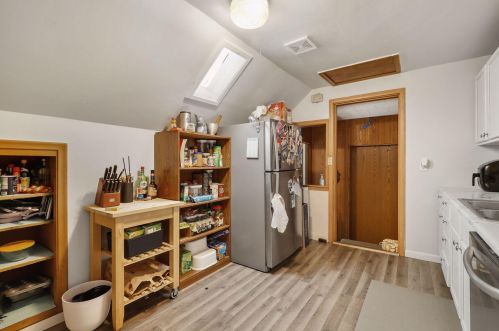 919 6 St, Saint Paul MN 55106-4503 exterior