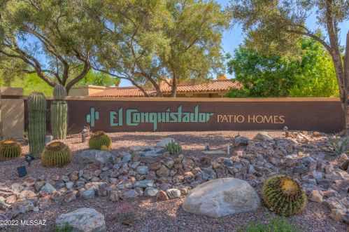 1035 Camino Diestro, Tucson AZ 85704-7694 exterior