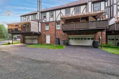 214 Allenberry Cir, Pittsburgh PA 15234-1002 exterior