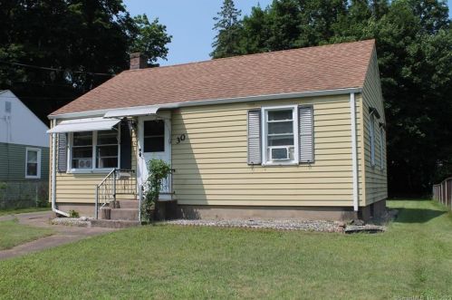 30 Glenwood St, Manchester, CT 06040-6142