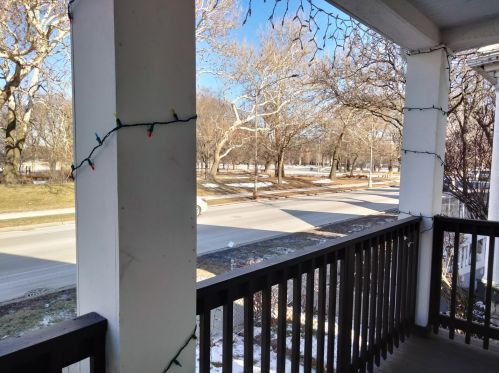 1321 Marquette Rd, Chicago IL  60637-4418 exterior