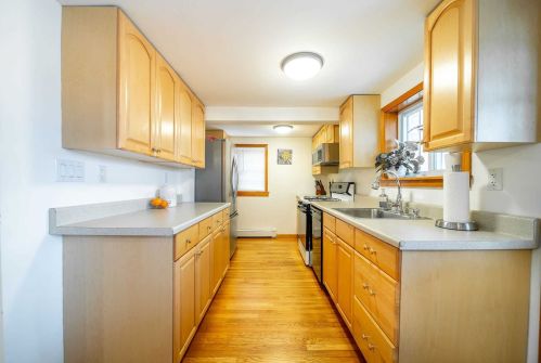 108 Albany St, Poughkeepsie NY  12601-1732 exterior