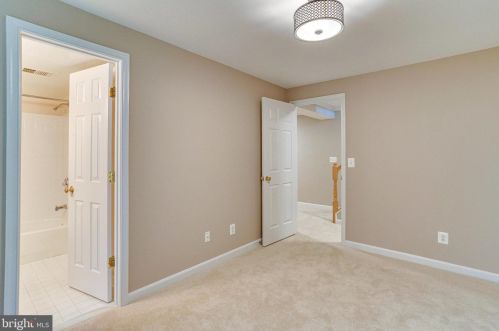 5710 6th St, Arlington VA  22205-1014 exterior