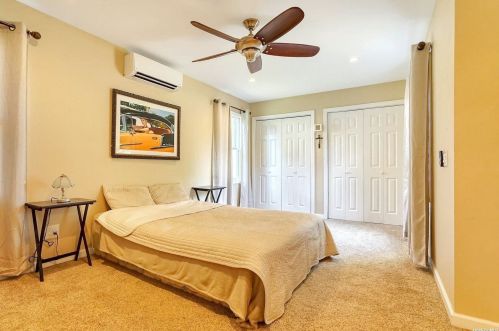 21 Orchid Ln, Commack NY exterior