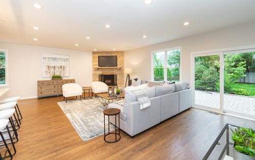 254 3rd St, Elmhurst IL  60126-2460 exterior