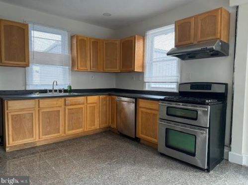 508 Godfrey Ave, Philadelphia PA 19126-3834 exterior