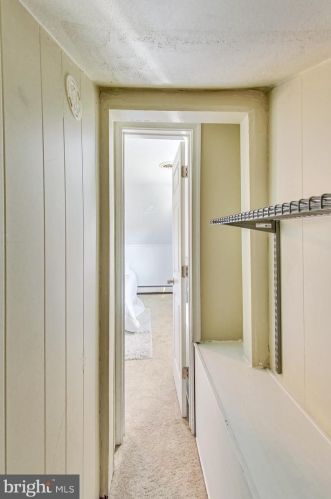 903 Robin Rd, Silver Spring MD  20901-1872 exterior