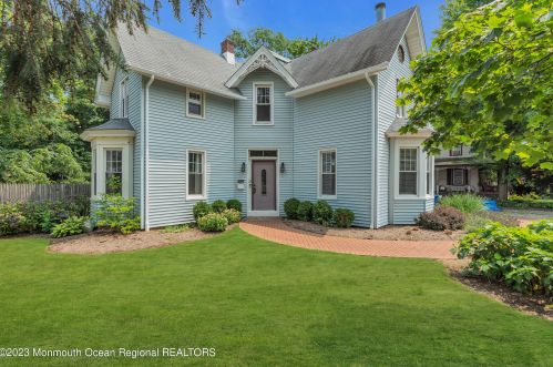 18 Middletown Ave, Atlantic Highlands NJ  07716-2113 exterior