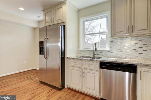 726 50th St, Washington DC  20019-4813 exterior