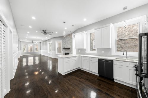 1872 Millard Ave, Chicago IL 60629-4349 exterior