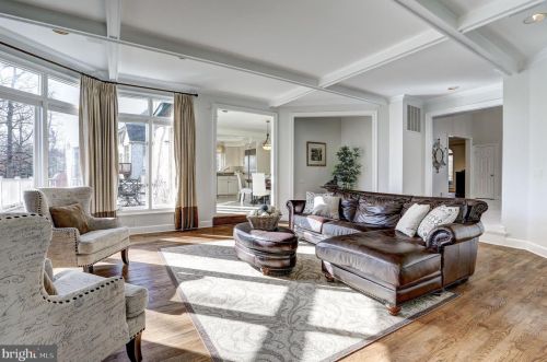 9832 Avenel Farm Dr, Rockville MD 20854-5410 exterior