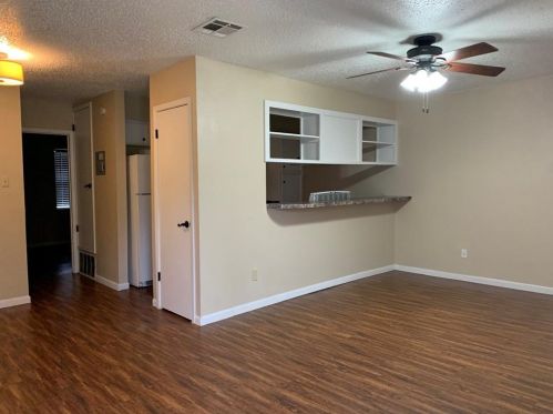 2408 3rd St, Austin, TX 78704-5304