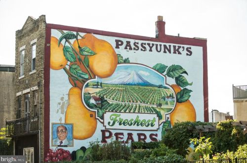 2017 Colorado St, Philadelphia PA 19145-2911 exterior